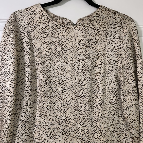 Tan and black maxi dress - Picture 2 of 4